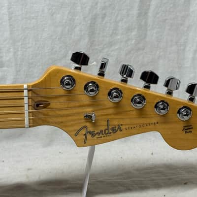 Fender American Standard Stratocaster Guitar with Case 2010 - Sienna Sunburst / Maple neck image 8
