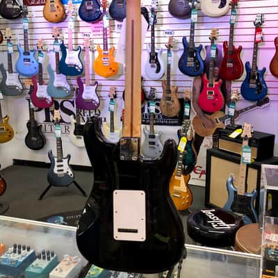Fender Mexi Standard Stratocaster Left Handed, Black - Pre Owned image 6
