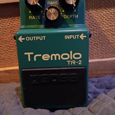 Boss TR-2 Tremolo (Silver Label) 1997 - Present - Green image 1