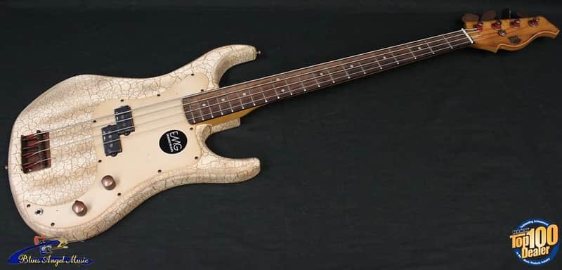 Axl Badwater APJ-820 Electric 4-String Bass Guitar, BRAND NEW