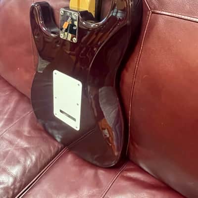 Preowned MIM Fender Stratocaster - Maroon image 5