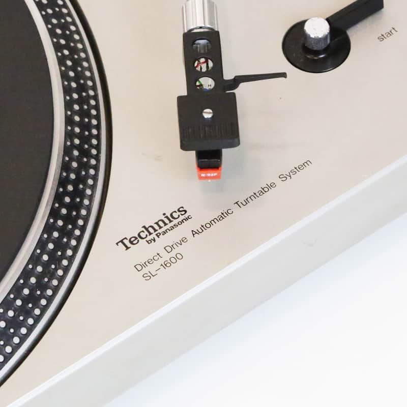 1980s Technics by Panasonic SL-1600 Direct Drive Turntable Silver