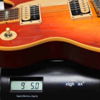 Gibson Les Paul Classic Electric Guitar w/ OHSC – Used 2009 - Sunburst image 25