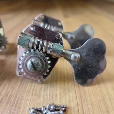 Set of Vintage Early 1960's Gibson EB Bass Tuning Keys w/ Ferrules, Mounting Screws! image 3