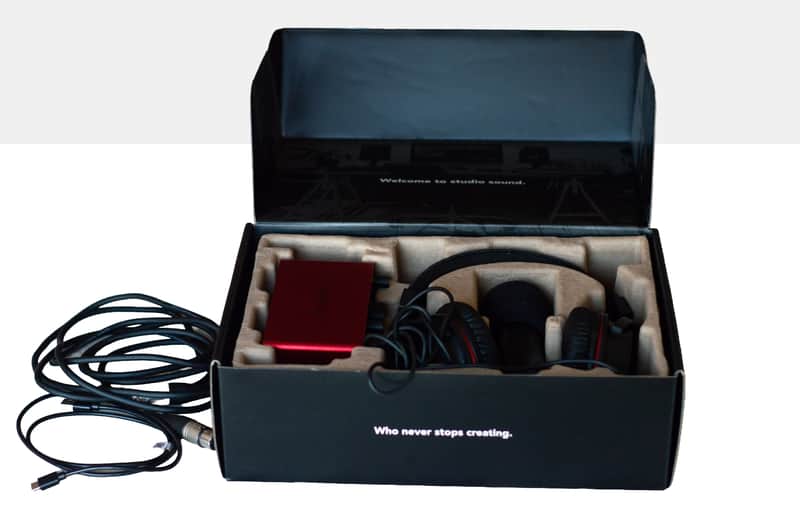 Focusrite Scarlett solo 4th studio 2024 aprox. image 1