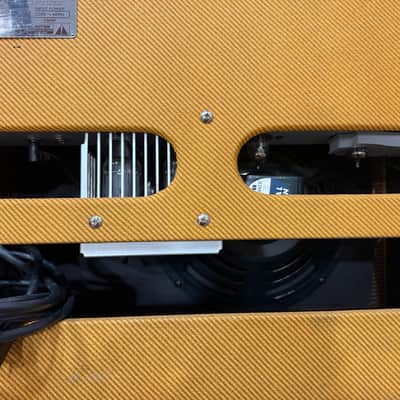 Fender Blues Deluxe Reissue Limited Edition 2-Channel 40-Watt 1x12" Guitar Combo 2005 - Present - Tweed image 10