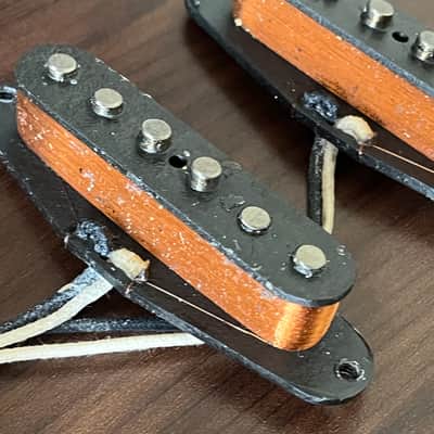 Brandonwound S62 Strat pickups set (bridge with baseplate) image 3