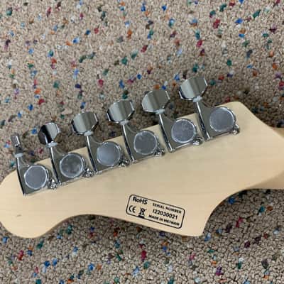IYV Semi Hollow 2025 - Woodgrain image 18