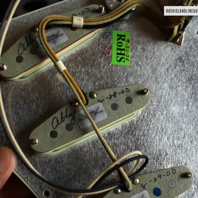 Fender Abigail "Abby" Ybarra Hand-Wound Limited Edition Pickups - Loaded Fender Custom Shop Pickguard 2000 - Relic image 4