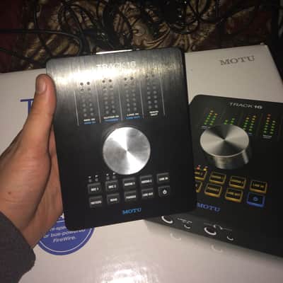 Motu Track16 W/ Audio Desk image 2