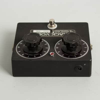 Black Volt Amplification VFUZZ Fuzz Effect (2019), ser. #086. image 6