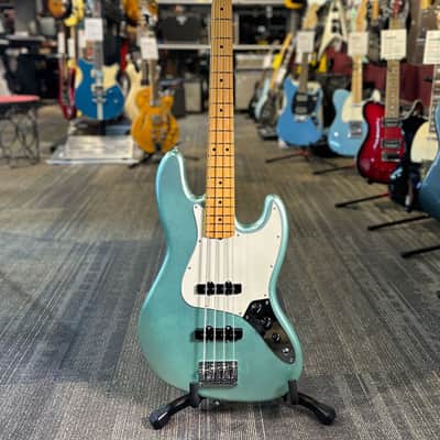 Fender American Professional II Jazz Bass Maple Fingerboard Mystic Surf Green image 1