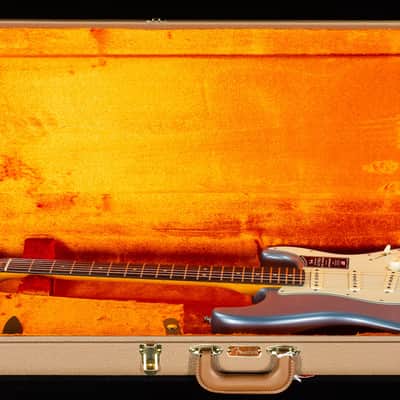 Fender American Ultra Luxe Vintage '60s Stratocaster Rosewood Fingerboard Ice Blue Metallic (344) image 7