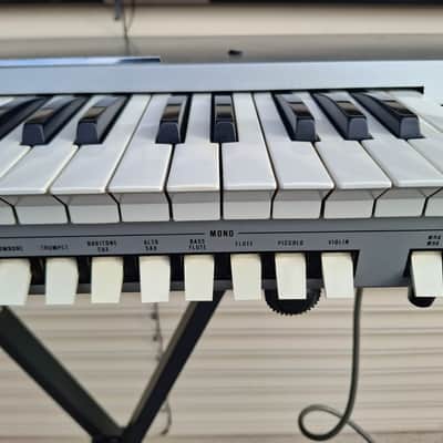 Farfisa Syntorchestra 37-Key String Synthesizer 1976 - Silver image 7