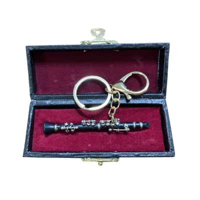 Miniature Clarinet Keychain, 3.15 Inch Tiny Clarinet Model Key Ring, Musical Instrument Gift for Clarinet Players, Music Teachers image 4