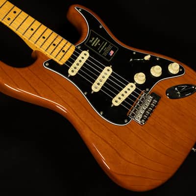 Fender American Vintage II '73 Stratocaster with Maple Fretboard 2022 - Present - Mocha image 2
