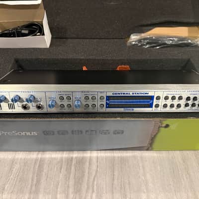 PreSonus Central Station Plus Monitor Controller with Remote Control image 3