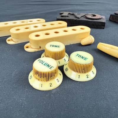 General Vintage Tone Pre CBS Nylon 59 - 65 Set Covers / Knobs / tips for Stratocaster ®️ Tool marks - heavy  ivory Heavy ivory image 5