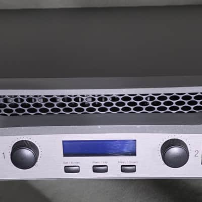 Crown XTi 2002 Power Amplifier Two-channel, 800W @ 4Ω Power Amplifier image 2