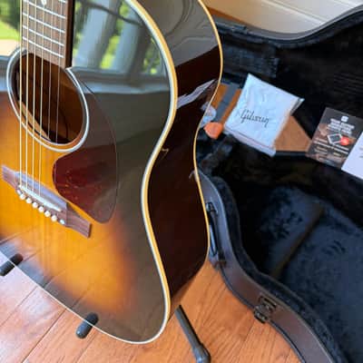 2025 Gibson J-45 Standard - Vintage Sunburst image 4