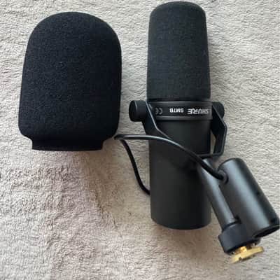 Shure SM7B Cardioid Dynamic Microphone