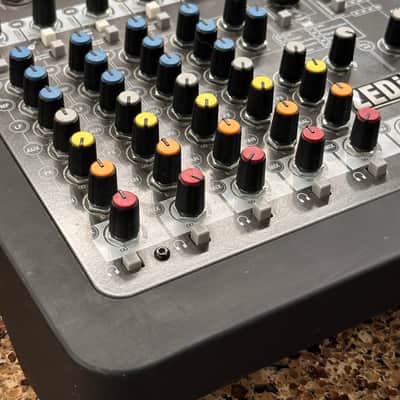 Allen & Heath ZEDi-10FX Compact 10-Input Hybrid Mixer/USB Interface with Effects 2016 - Present - Black image 3