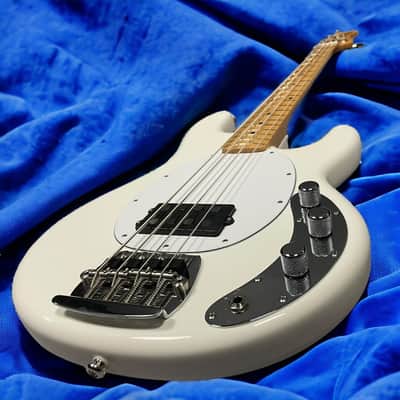 Ernie Ball Music Man StingRay 4 "70's Retro", Gloss White / Maple image 3