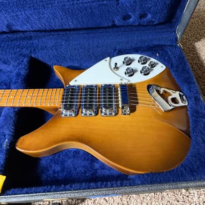 Rickenbacker 1979 320 - Autumnglo image 19