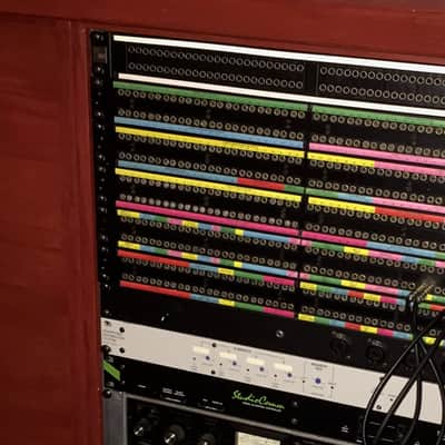 DAKING 1112 24 CH 8 BUS CONSOLE CLASS A DISCRETE 2000's image 4