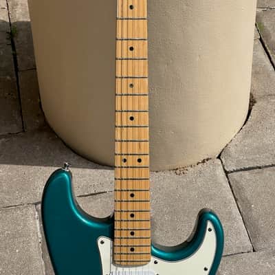 Fender Stratocaster Ltd. Run 1995 - a minty rare Ocean Turquoise Strat w/a maple neck the ultimate cool factor ! image 7