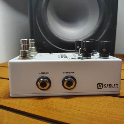 Keeley ECCOS Neo-Vintage Tape Delay 2019 - Present White image 4