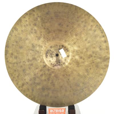 Istanbul Agop 18" 30th Anniversary Crash 1375gr image 3
