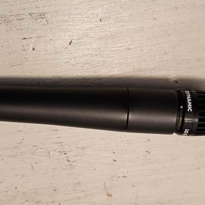 Shure SM57 Microphone image 2