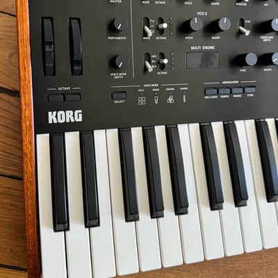 Korg Prologue 8 Polyphonic 49-Key 8-Voice Analog Synthesizer 2018 - Present - Black/Wood image 4