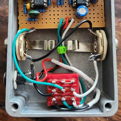 NEW! Hunter Pedals Punks Not Dead Suhr Riot Clone 2026 Canada image 11