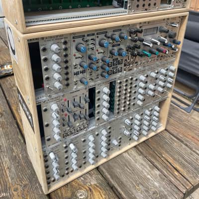 Make noise, Doepfer, analogue solutions, intelligel, mutable instruments. Sputnik, noise engineering Modular system 2018 image 10