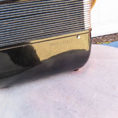 CASTELFIDARDO by B. BURINI 120 BASS ACCORDION CLEAN MODEL 274 maybe needs a little work image 10