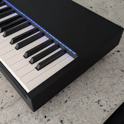 Native Instruments Komplete Kontrol S88 MK3 - Present - Black image 8