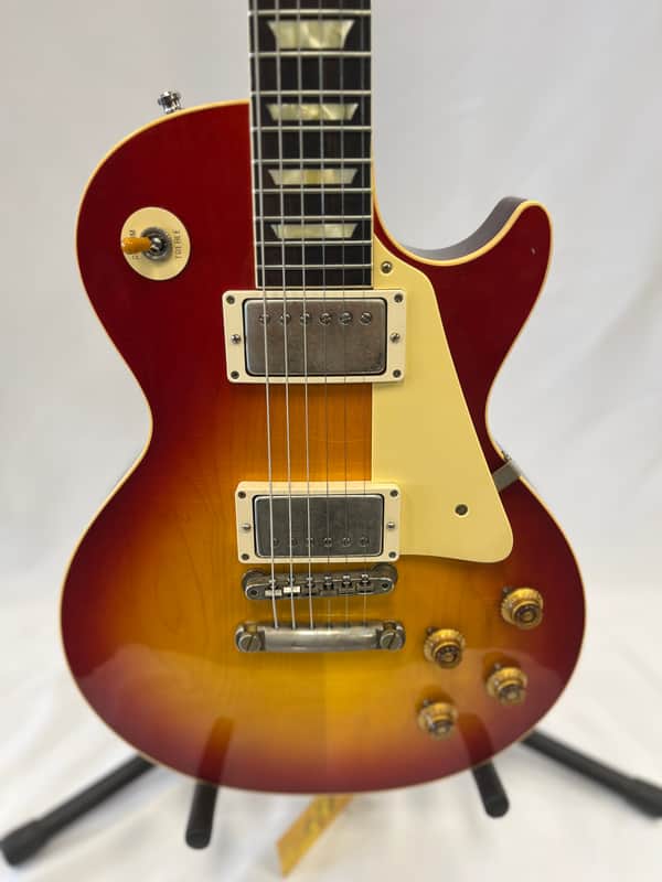 Gibson Custom Shop R8 Light Murphy Aged Les Paul 2025 - Cherry Sunburst image 1