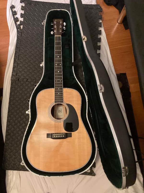 Martin D-35 50th Anniversary 2015 - Natural image 1
