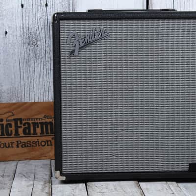Fender® Rumble 40 Bass Electric Guitar Amplifier 40 Watt 1 x 10 Solid State Amp image 2