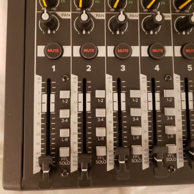 Mackie ProFX16v3 16-Channel Effects Mixer - Unused image 9