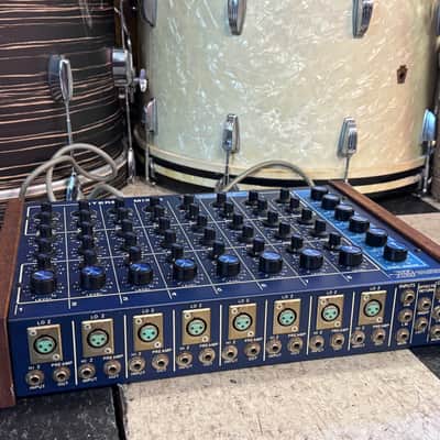 Neptune 820b Eight-Channel Mixer with individual preamps image 3