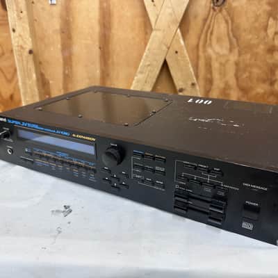 Roland JV-1080 Super JV Vintage 64-Voice Rack-mount Synthesizer - Working