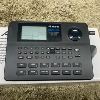 Alesis SR-16 Drum Machine - Black