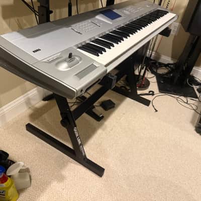 Korg Trinity Pro 76 Key Workstation (DRS, 32 Voice) – Like New