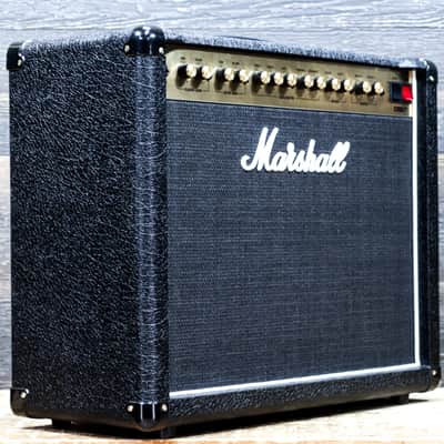 Marshall DSL40CR DSL Series 40-Watt All-Tube 1x12" Guitar Combo Amplifier w/Footswitch image 3