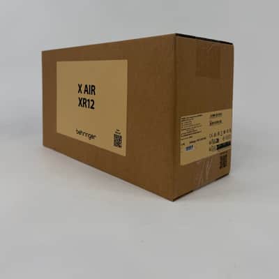 Behringer X Air XR12 12-Input Tablet-Controlled Digital Mixer 2015 - Present - Black image 3