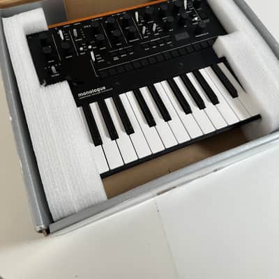 Korg Monologue Monophonic Analog Synthesizer 2016 - Present - Black