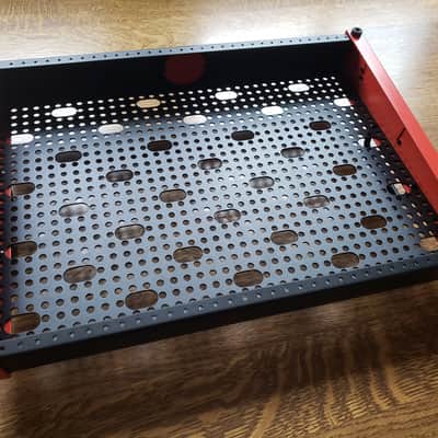 Temple Audio Duo 17 pedalboard with soft case, modules, and mounting bracket image 5